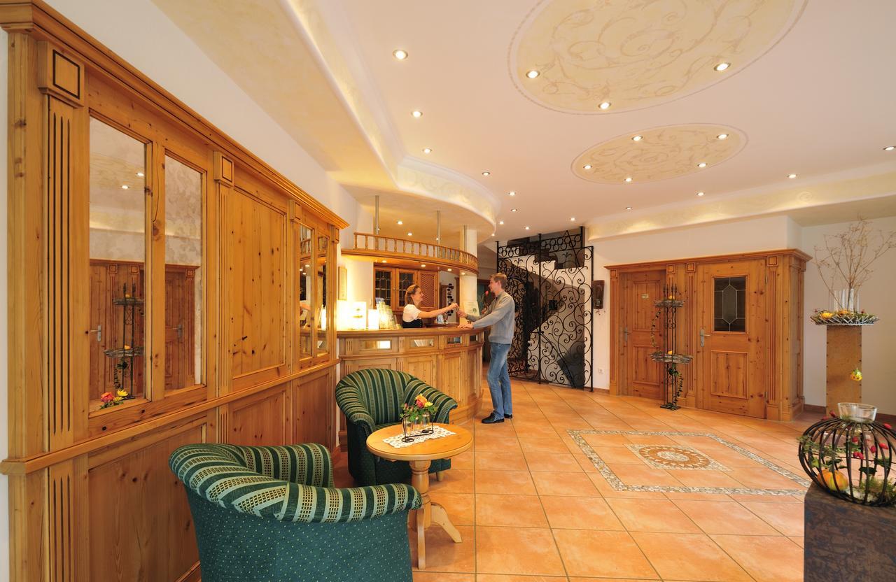 Landhotel Gruener Baum Westendorf  Exterior foto